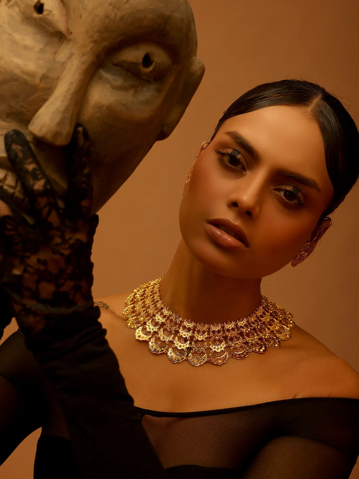 Raka Neckpiece