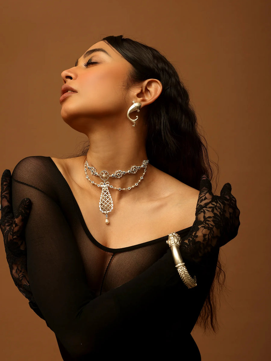Bibi Neckpiece