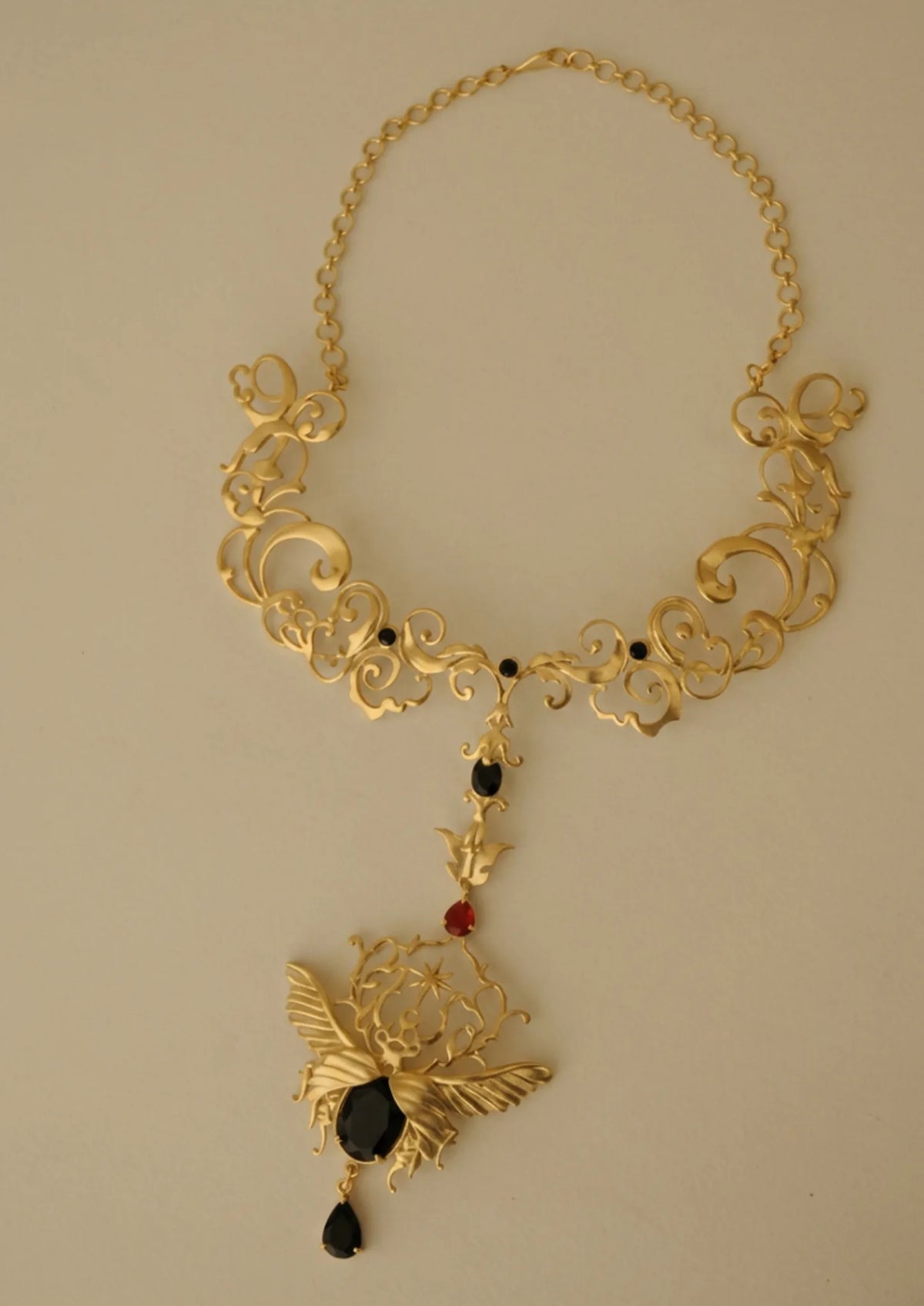Dark Neckpiece