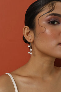 String & Dots Earring