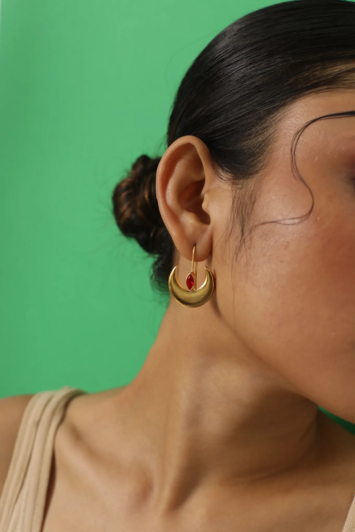 Trilochona Drop Earrings
