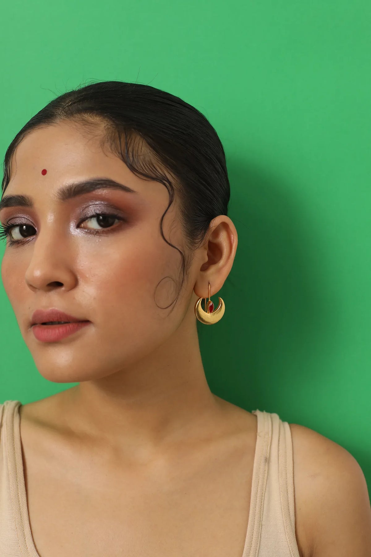Trilochona Drop Earrings