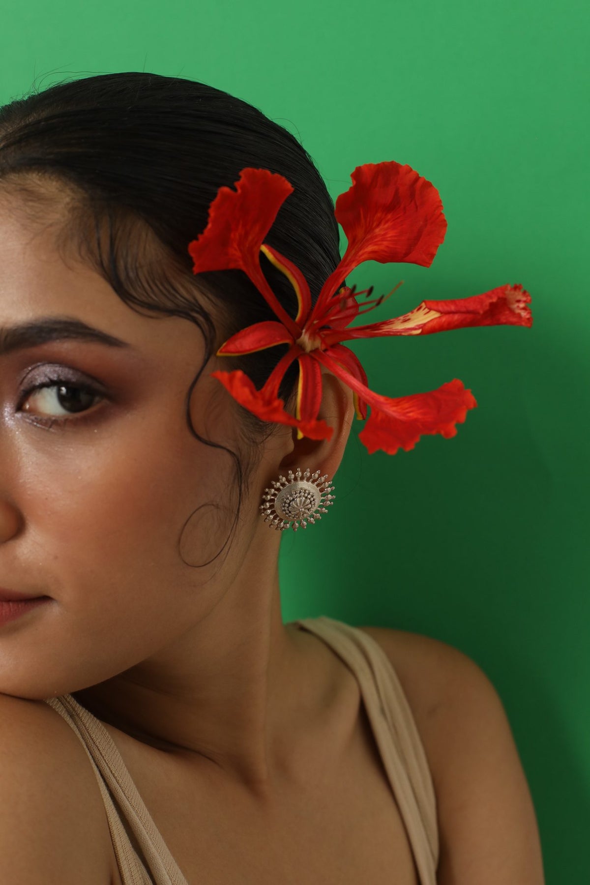 Kushumkali Stud Earring