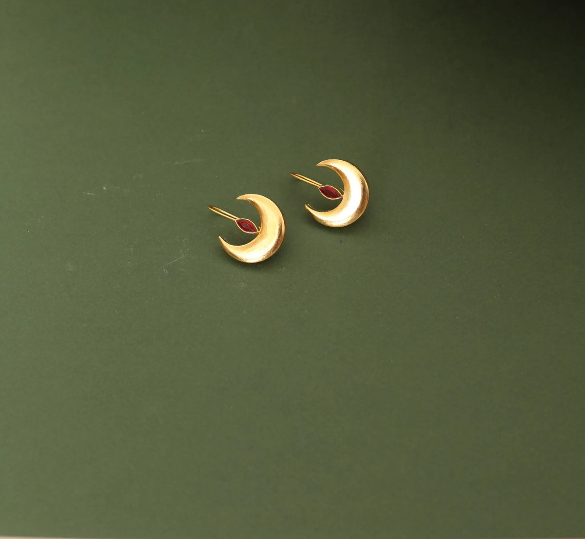 Trilochona Drop Earrings