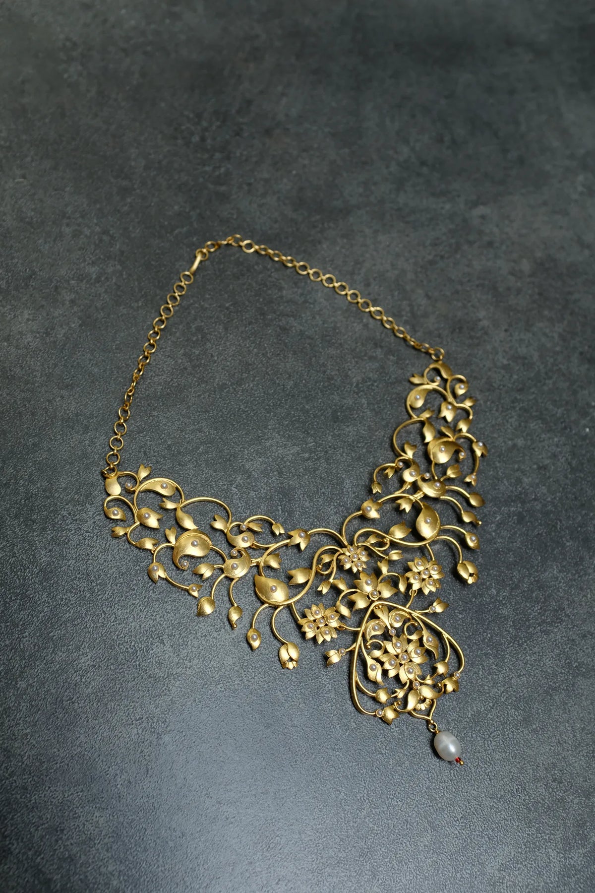 Aranya Neckpiece