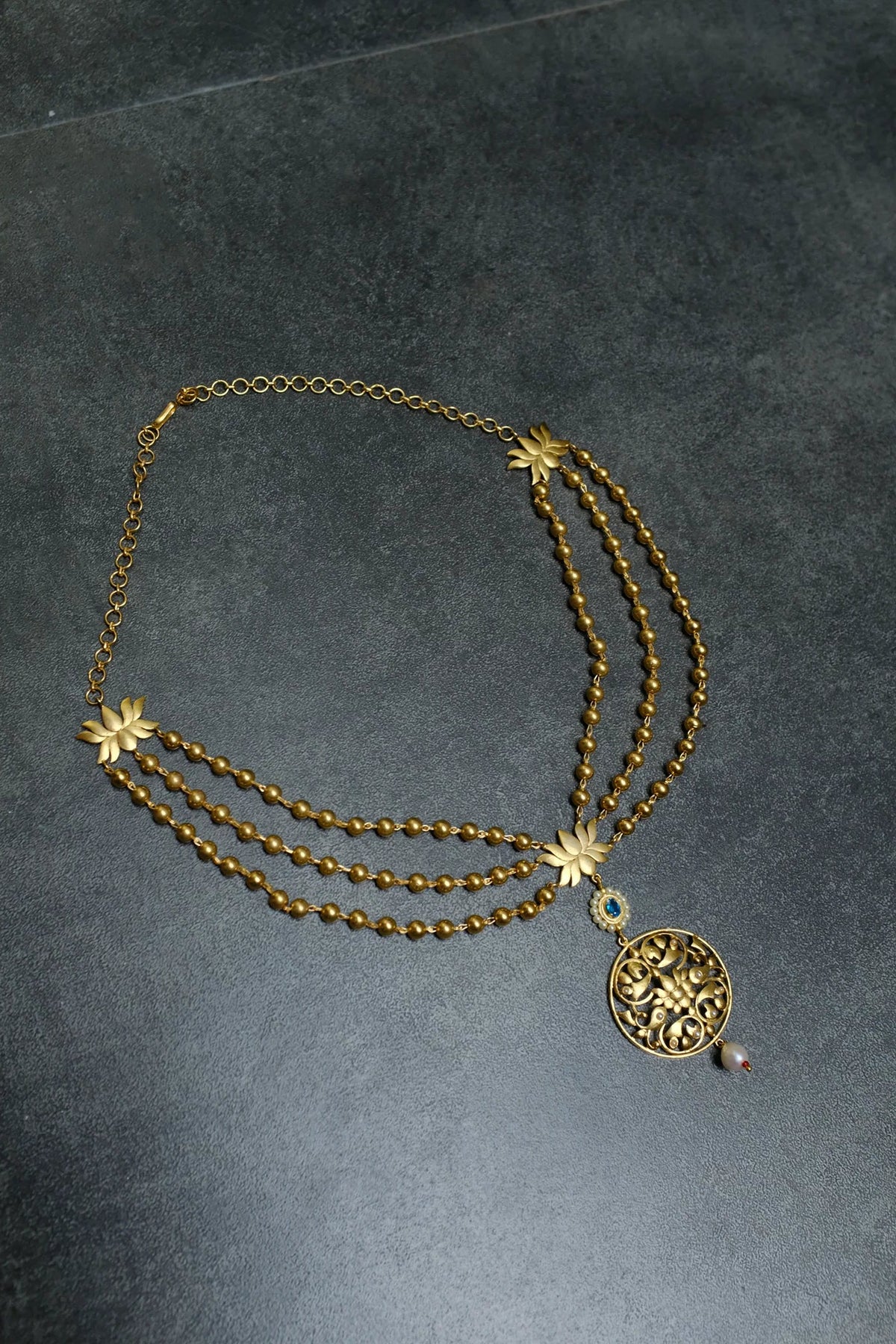 Mrinalini Neckpiece