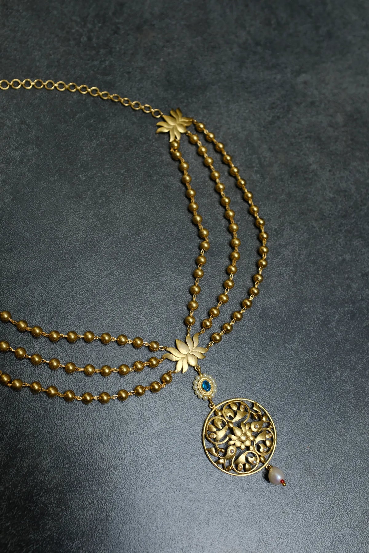 Mrinalini Neckpiece