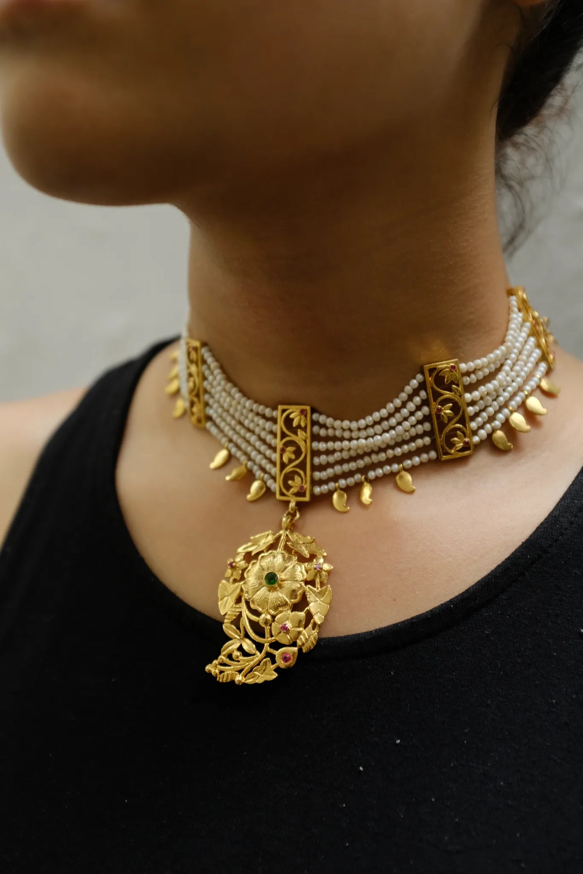 Mohanchura Choker