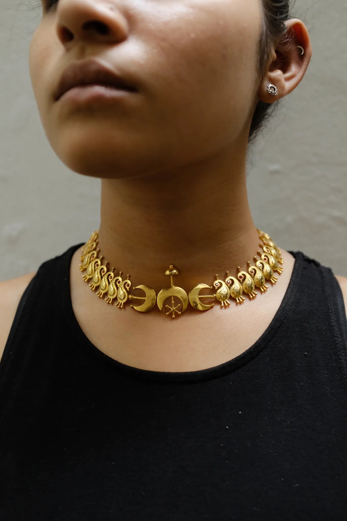 Sohosro Mayur Choker