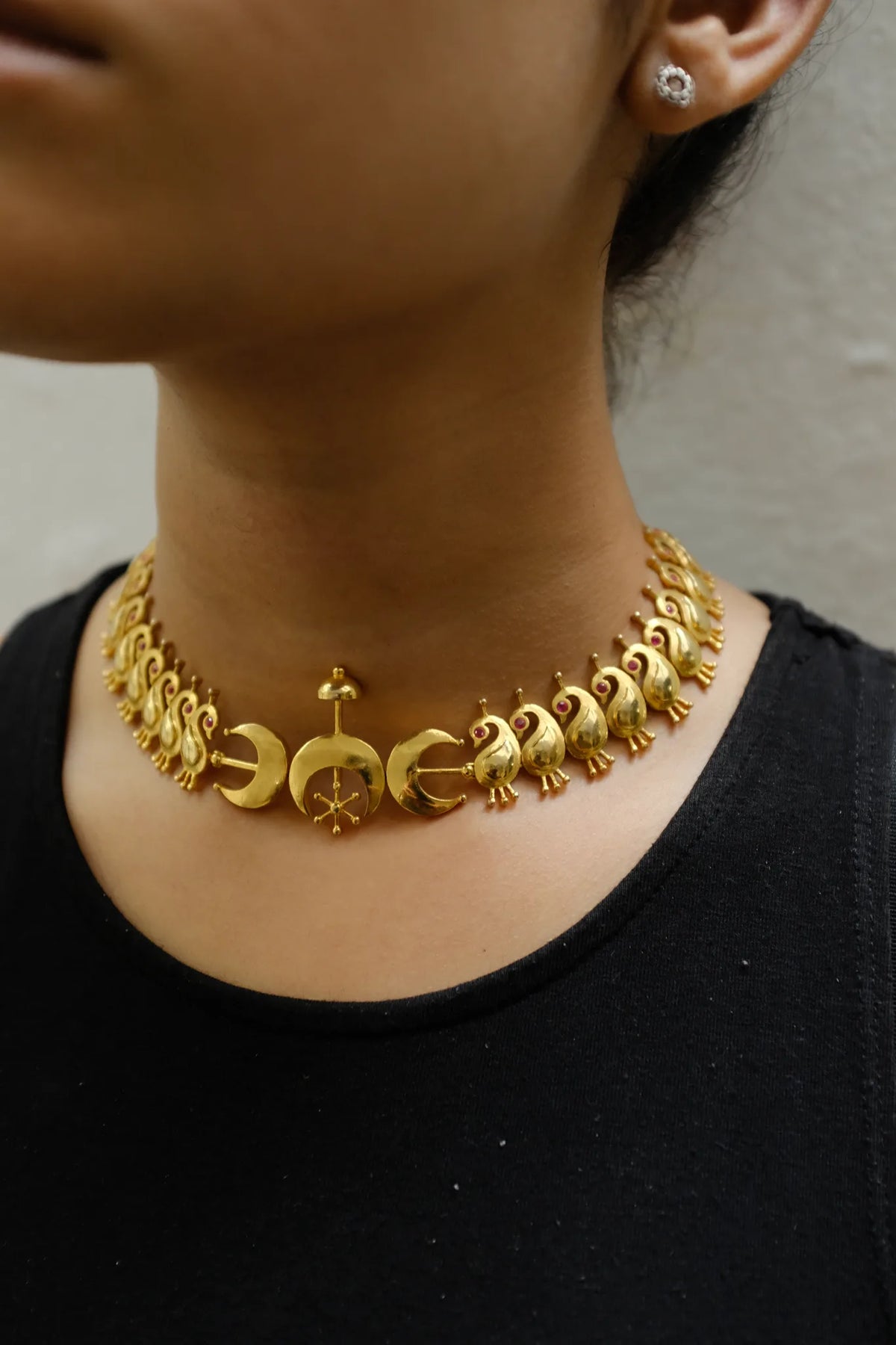 Sohosro Mayur Choker
