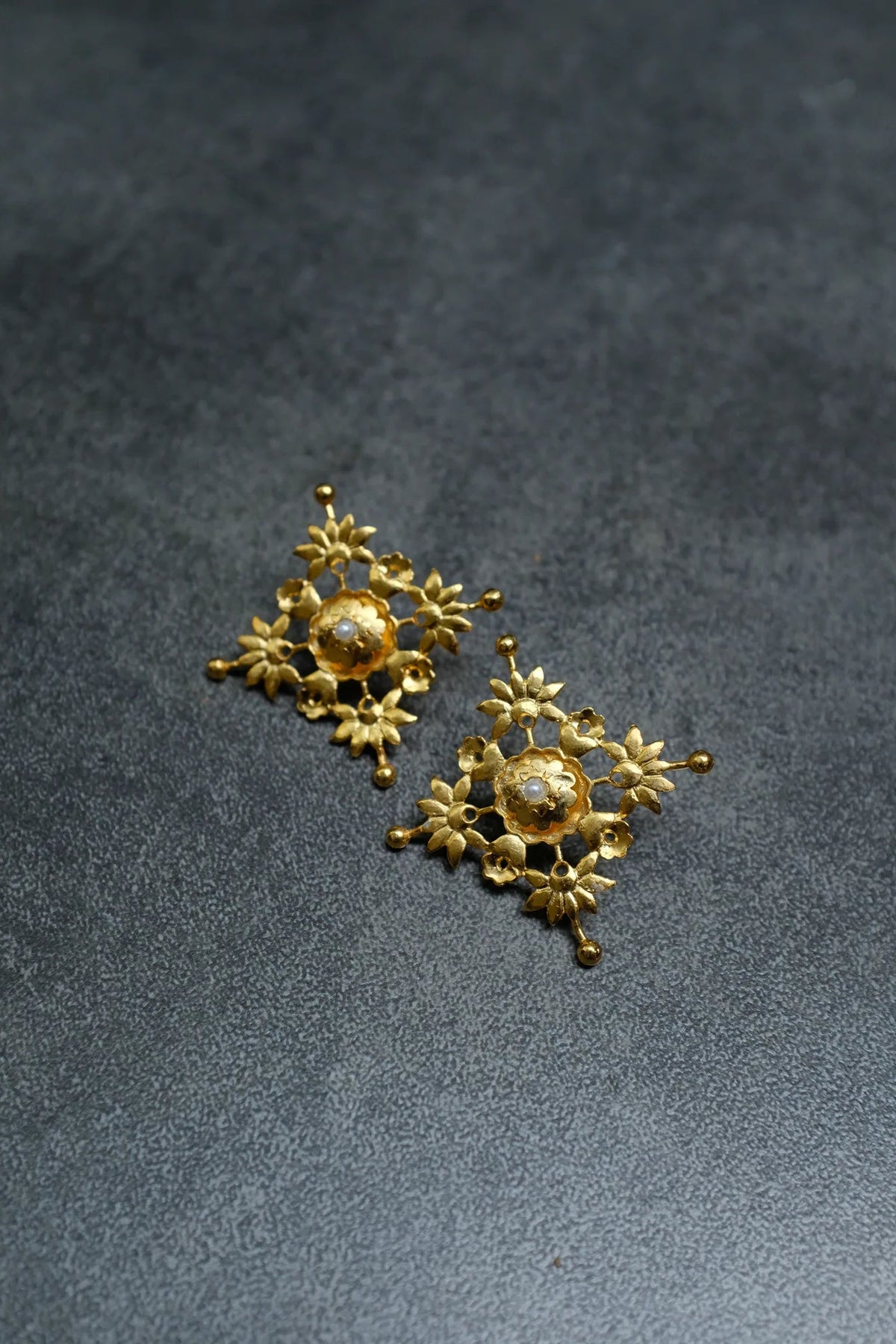 Charmukhi Padma Pasa
