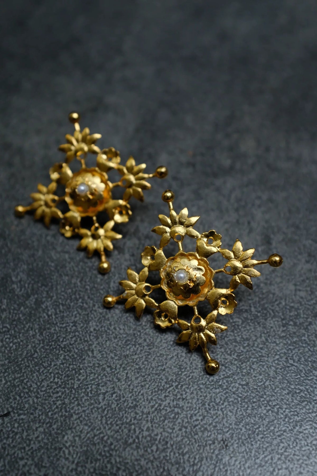 Charmukhi Padma Pasa