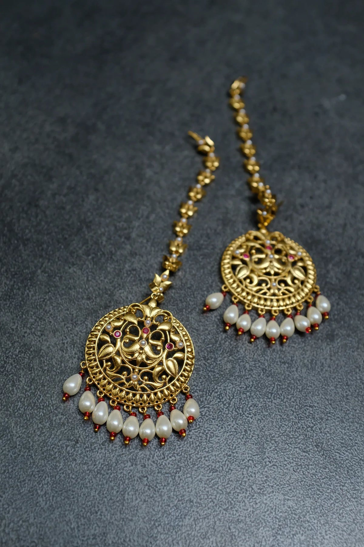 Mukto Drop Earrings