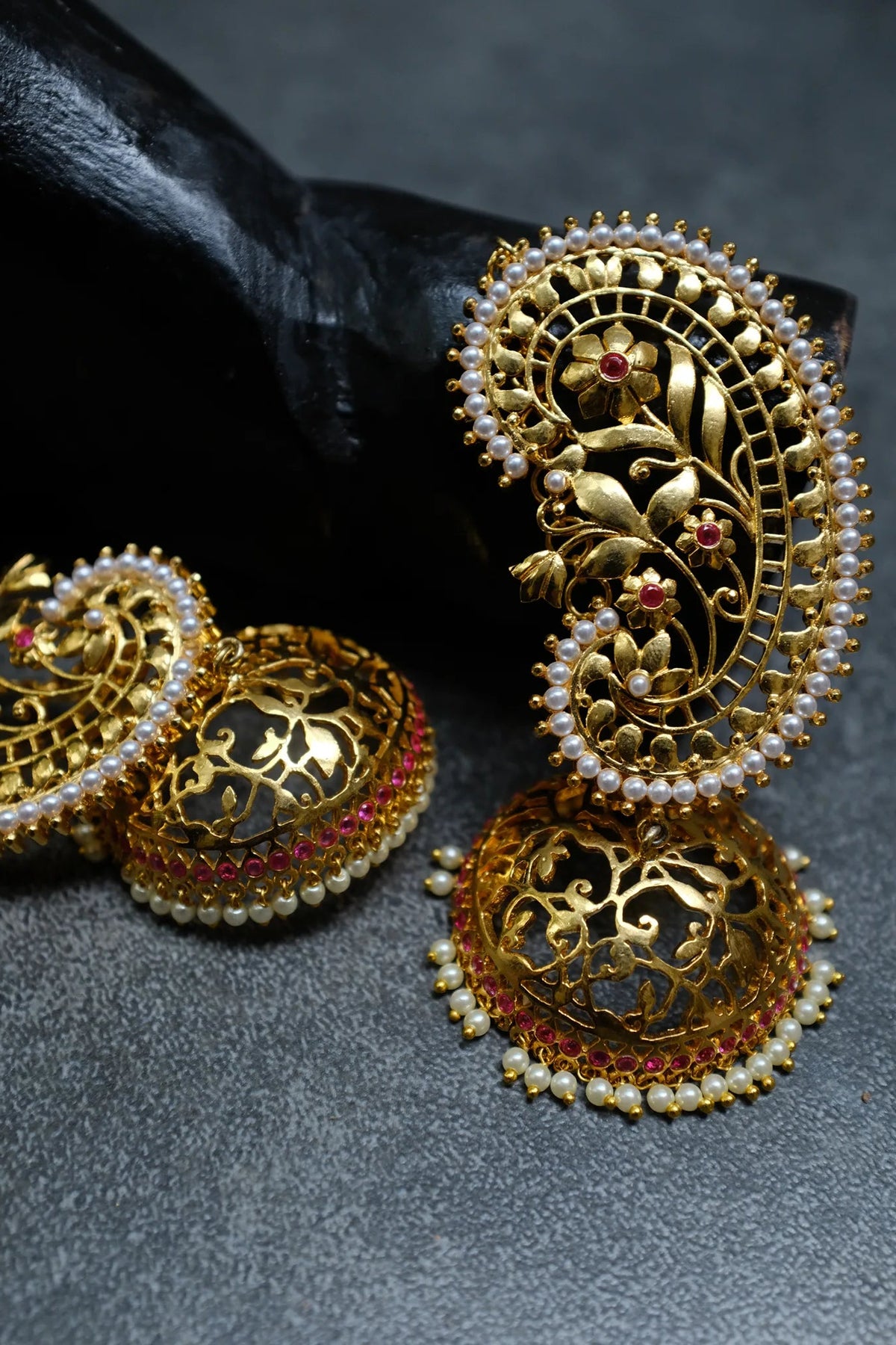 Shringar Kaan Jhumka