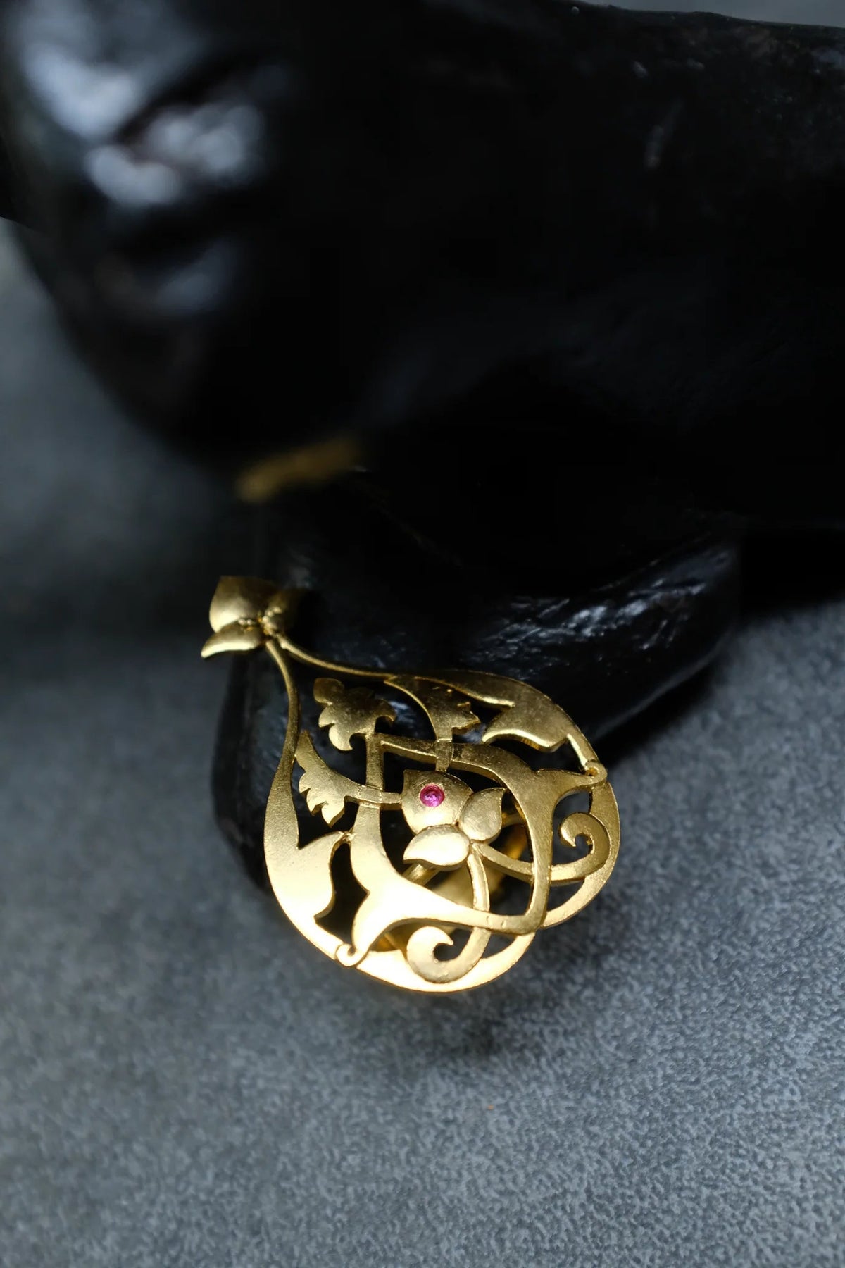 Noor Brooch