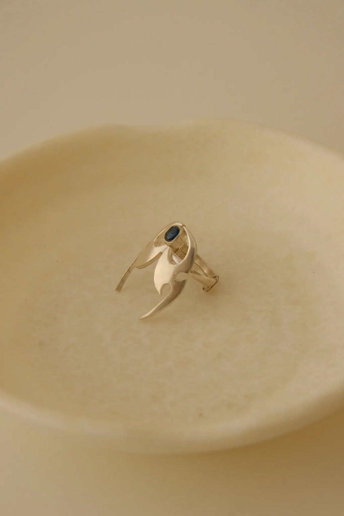 Hornet Ring