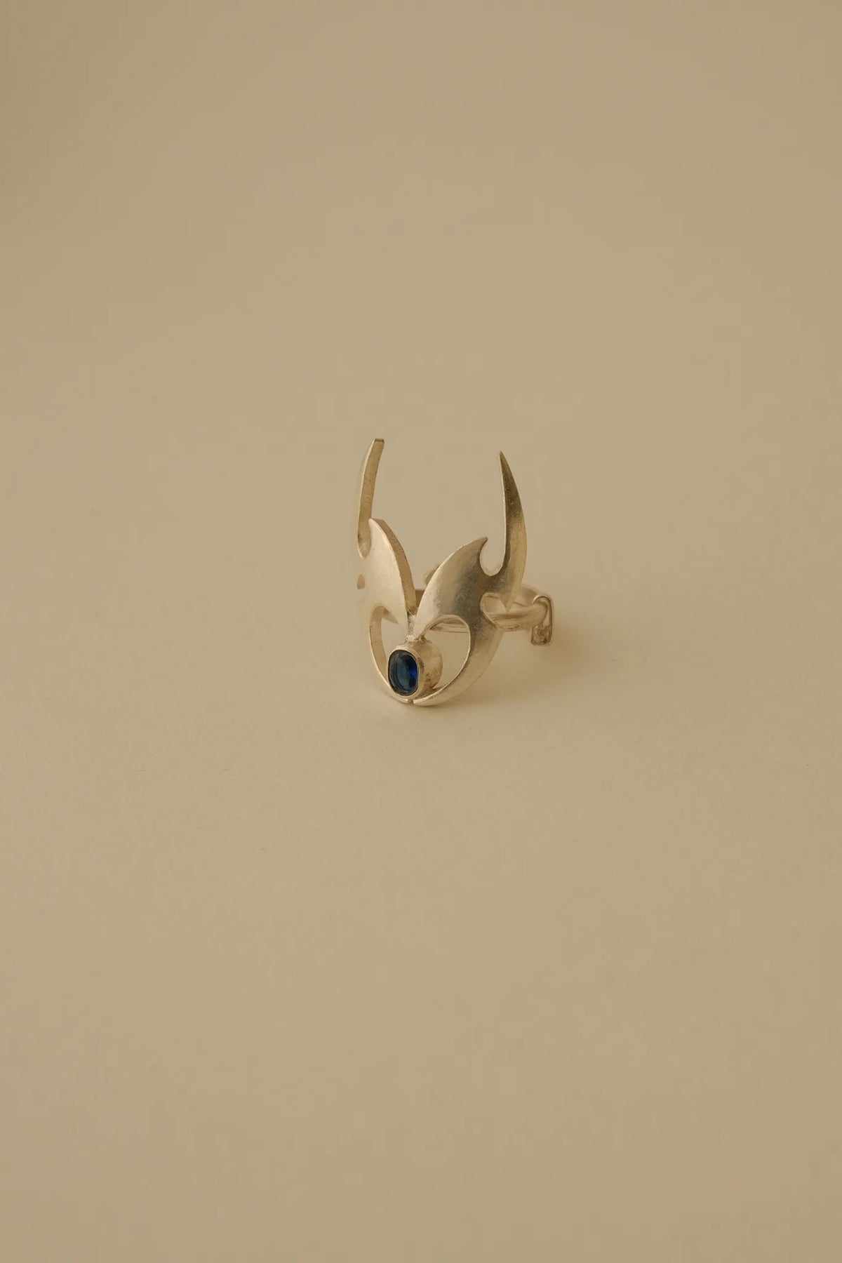 Hornet Ring