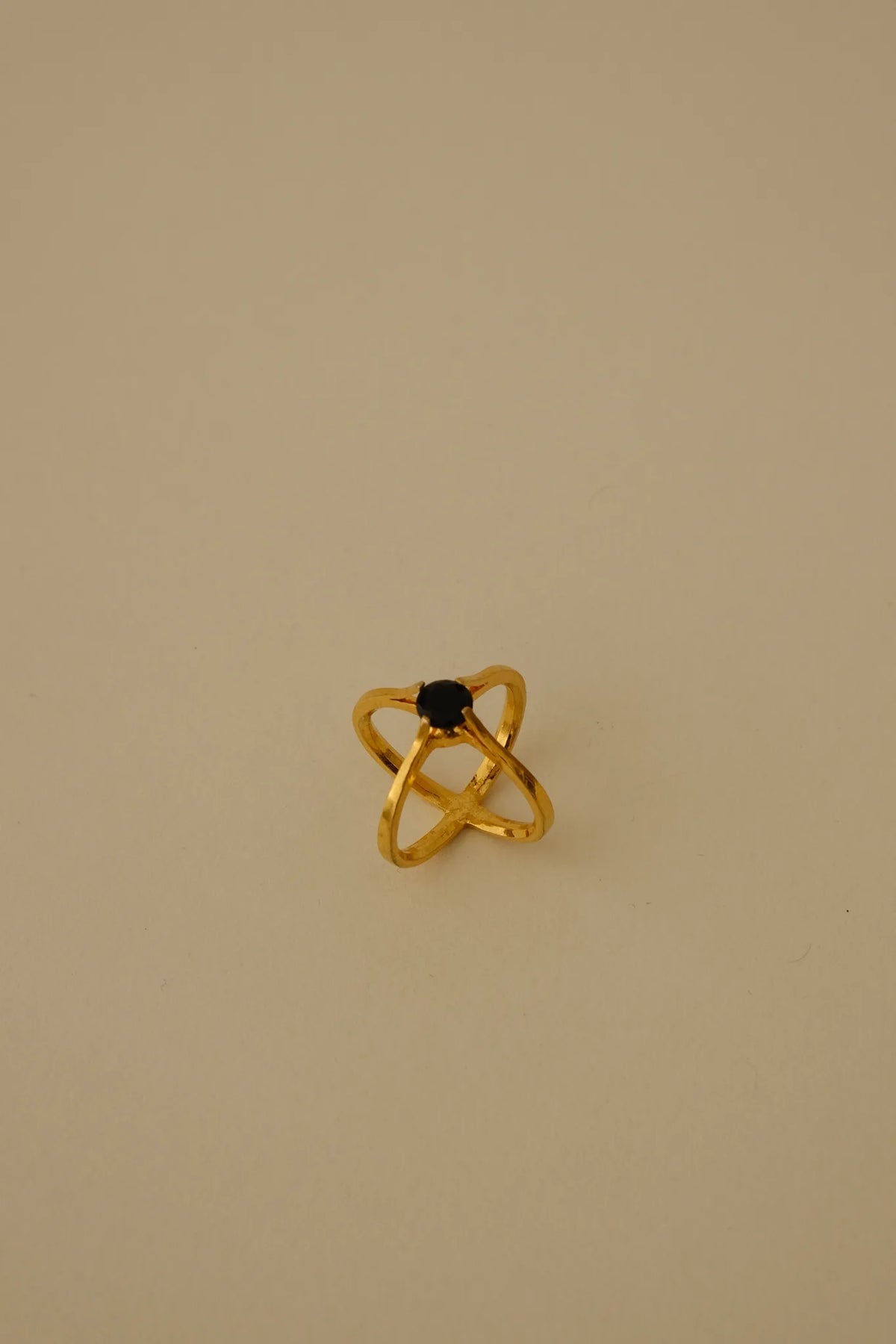 Cross Loop Ring