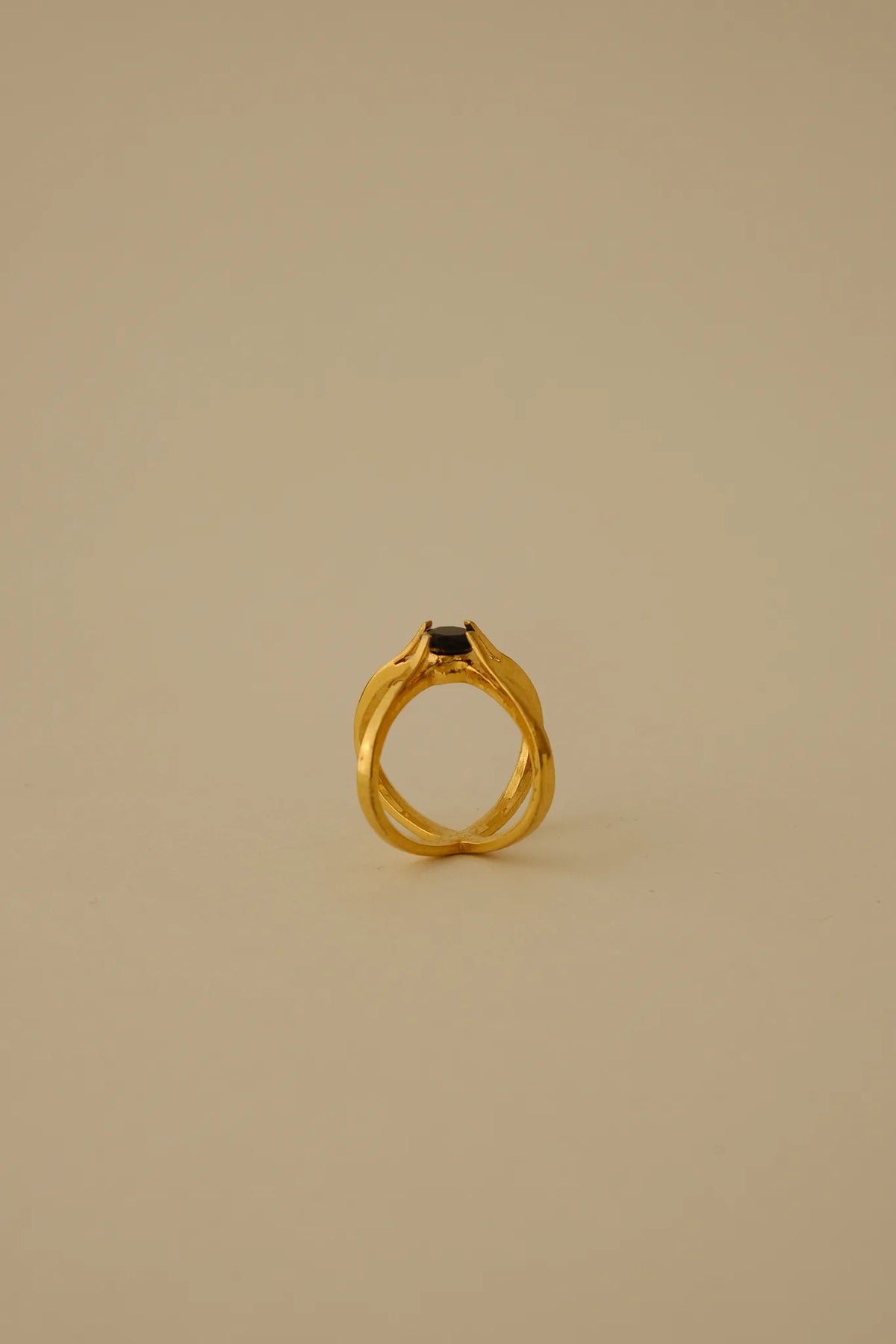 Cross Loop Ring