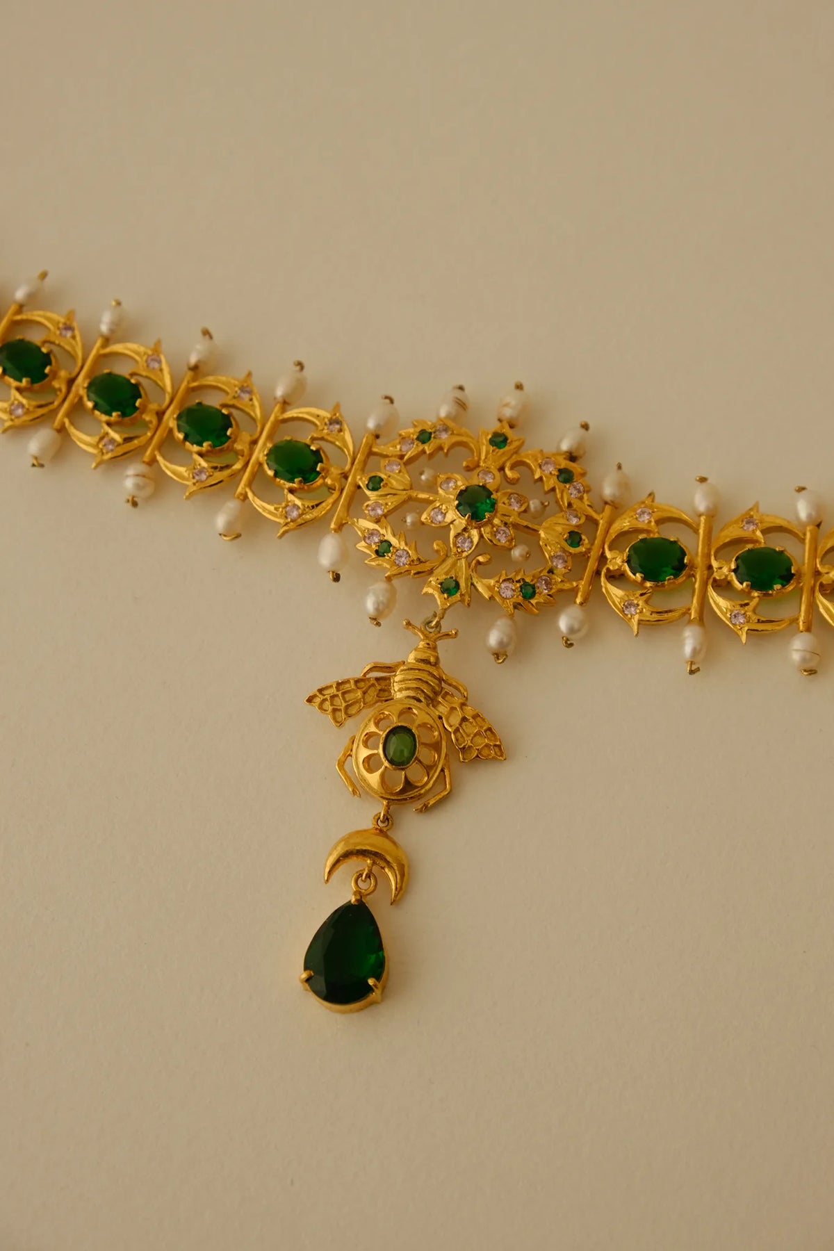 Mouchak Neckpiece