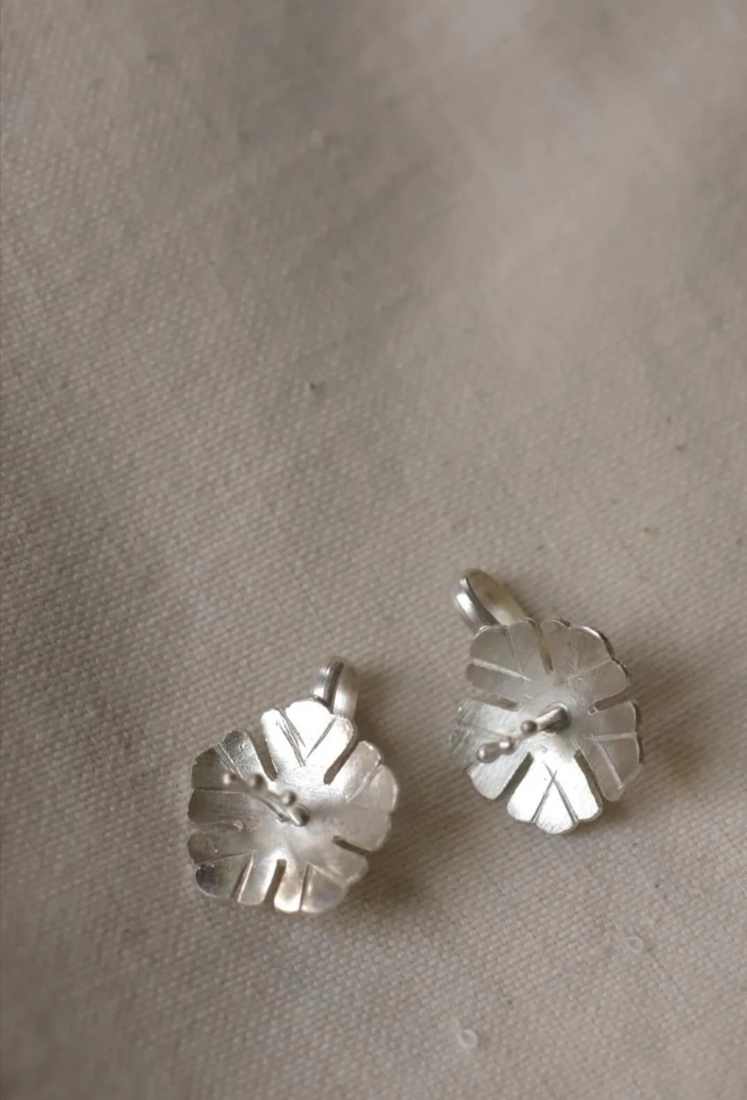 Hibiscus Ear Clip