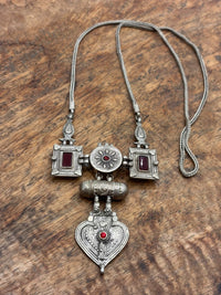 Vintage Tabiz Long Neckpiece