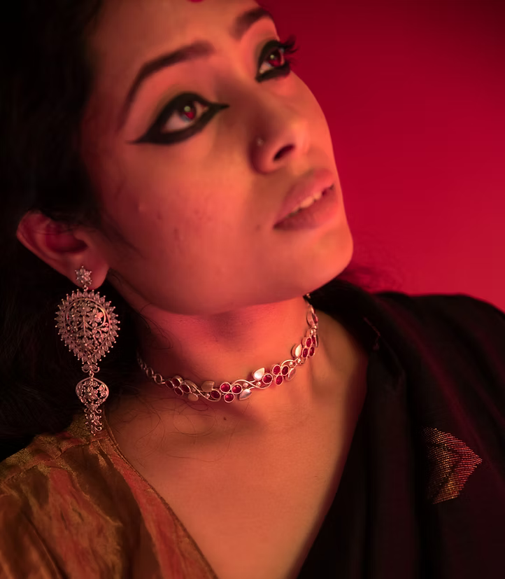 Alpona Choker