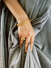 Konok Bangle
